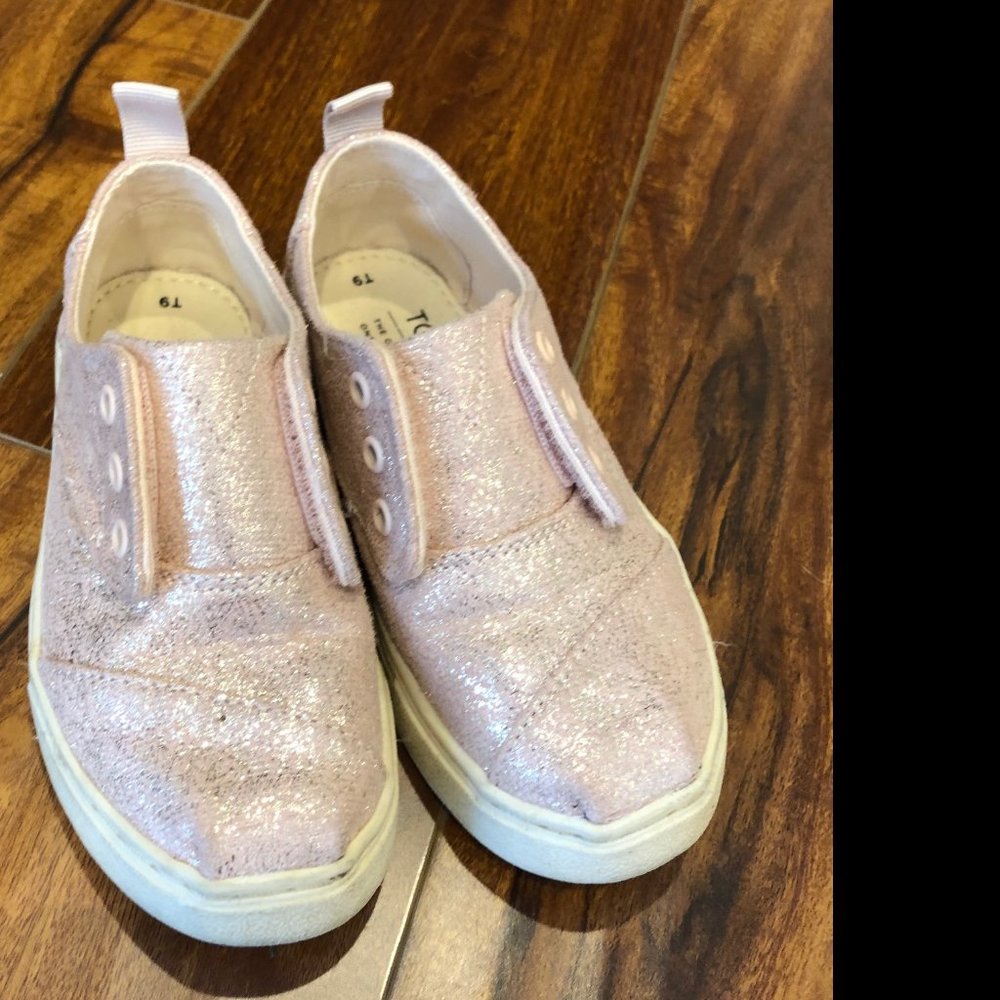 Toddlers Glitter Pink Shoes, Toms- Size 9T